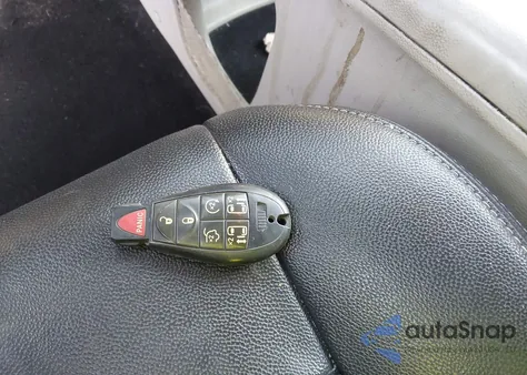 2017 Dodge Grand Caravan Sxt из США, поврежденный, VIN 2C4RDGCG6HR813647